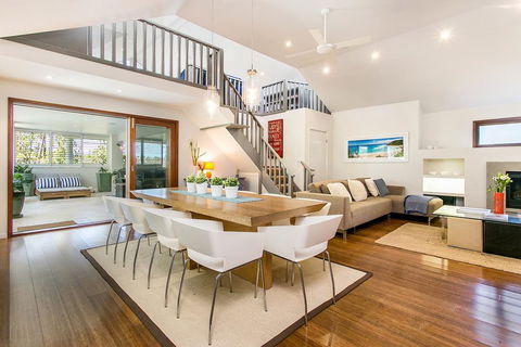 A PERFECT STAY - Beachcomber Blue - Tourism Canberra 2