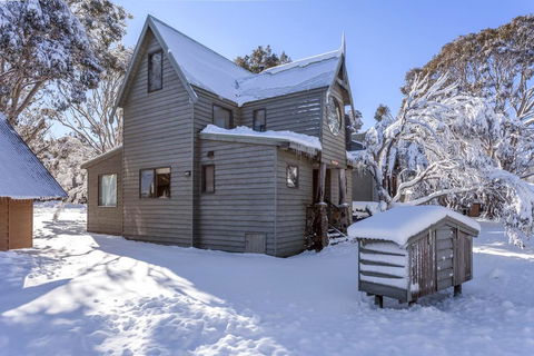 Aaragon - Tourism Canberra 0