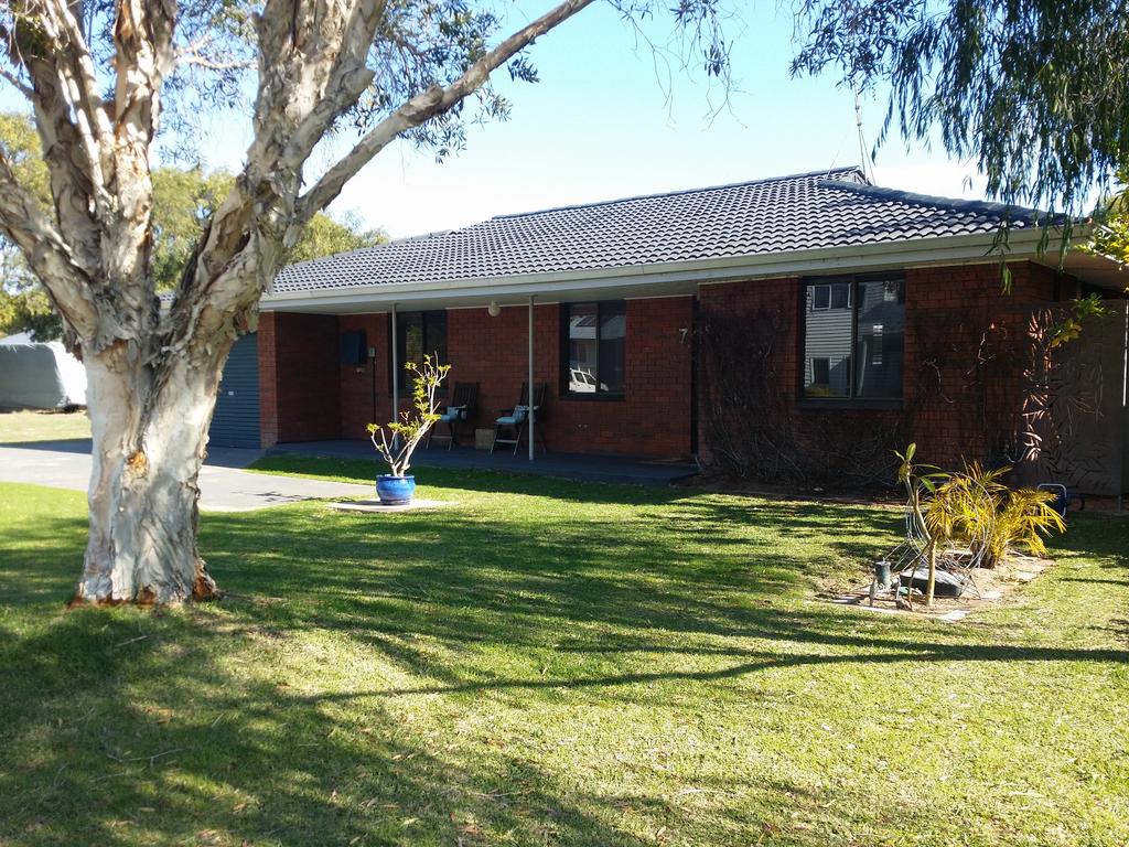 Ruabon WA Tourism Canberra