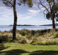 Abs by the Bay - Tourism Canberra
