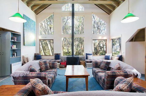 Absinthe - Tourism Canberra 1