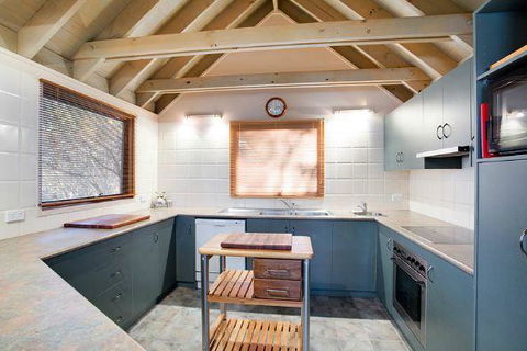 Absinthe - Tourism Canberra 3