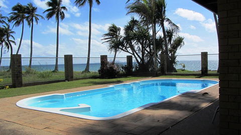 ABSOLUTE BEACH FRONT MACKAY - Comfort Resort Blue Pacific - Tourism Canberra 1