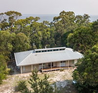 Acacia Lakehouse - The lake at your doorstep - Tourism Canberra