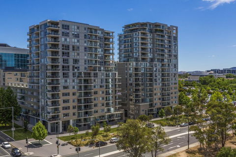 Accommodate Canberra - New Acton - Tourism Canberra 3