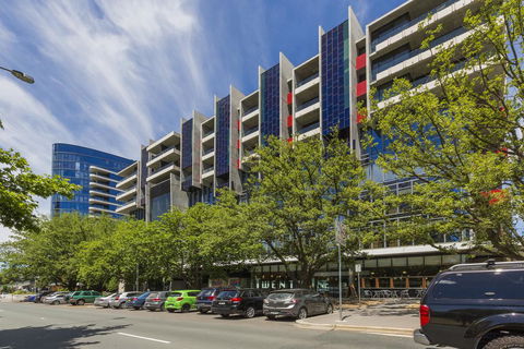 Accommodate Canberra - New Acton - Tourism Canberra 1
