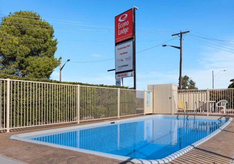 Econo Lodge Alabaster - Tourism Canberra 0