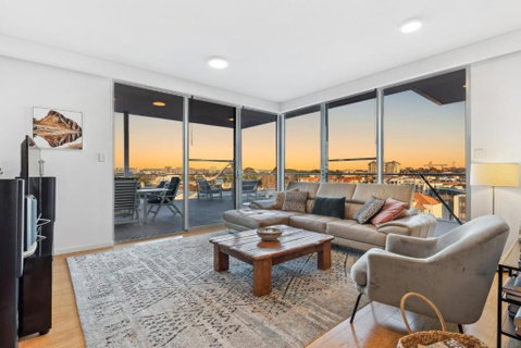 EAST34/60 - Urban Sanctuary - Tourism Canberra 0