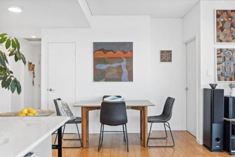 EAST34/60 - Urban Sanctuary - Tourism Canberra 2