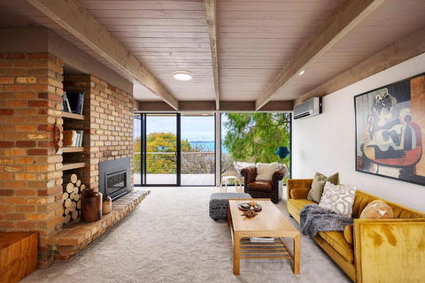 Echo Beach In Somers - Tourism Canberra 0