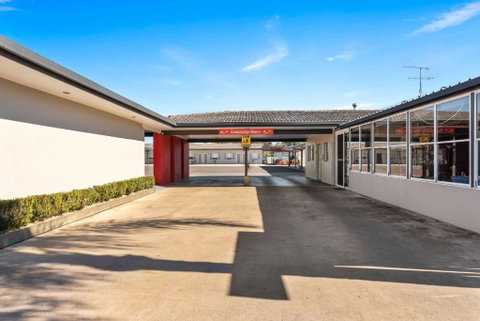 Econo Lodge Moree Spa Motor Inn - Tourism Canberra 2
