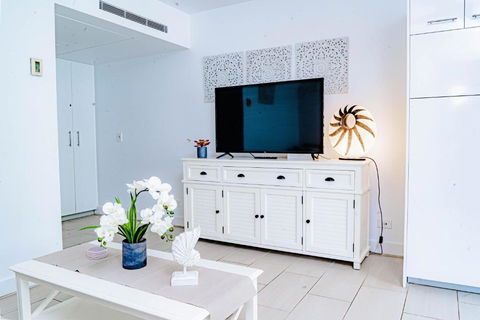 DRIFT PALM COVE- Private 2 Bed -Apartment 2204 - Tourism Canberra 3