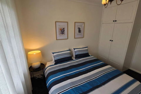 Elsternwick Easy Living - 2 Bedroom Sleeping 4 - Tourism Canberra 1