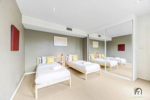 Entire 3 Bedrooms Townhouse In Baulkham Hills - Tourism Canberra 4