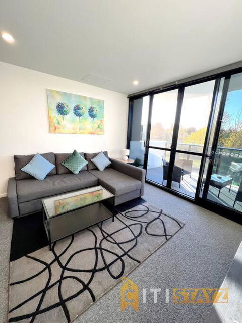 Fab In Phillip - 2bd 2bth Apt - Close To CBR Hospital - Tourism Canberra 0