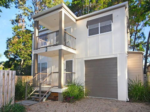 FLIP FLOP INN - Tourism Canberra 0
