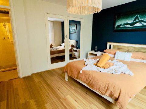 FORR64 - Cosy East Perth Retreat - Tourism Canberra 2