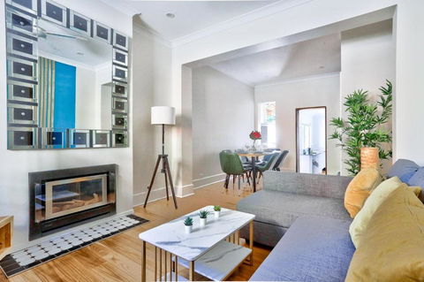 Gorgeous 2 Bedroom House Ultimo 2 E-Bikes Included - Tourism Canberra 2