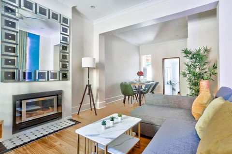 Gorgeous 2 Bedroom House Ultimo 2 E-Bikes Included - Tourism Canberra 3