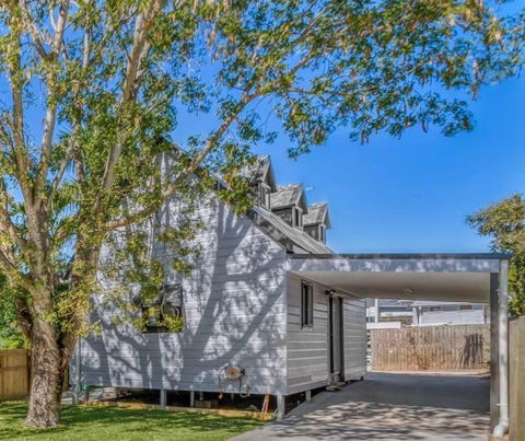 Gabba Central Lofthouse Sleeps5 Pets - Tourism Canberra 0