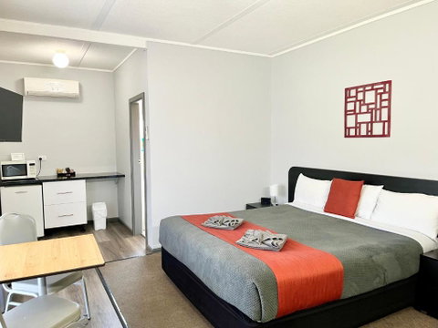 Gilgandra Motel - Tourism Canberra 3