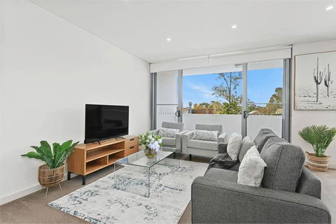 GLAD3 Gladesville Getaway Bright & Contemporary - Tourism Canberra 0