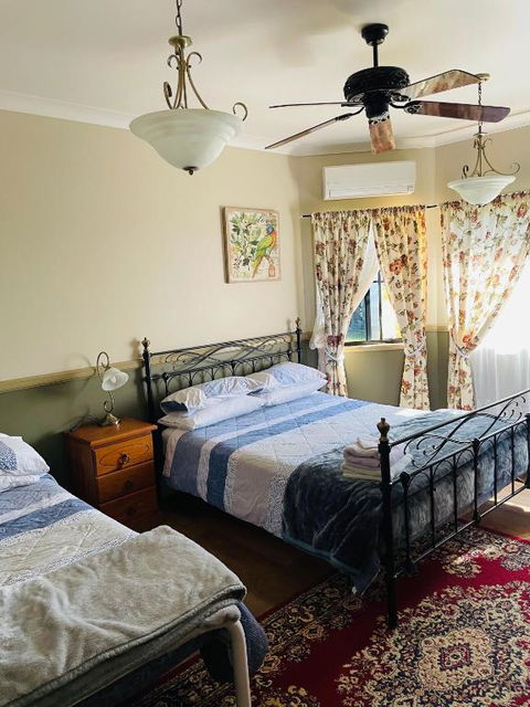 GOLDEN LACE B&B - Tourism Canberra 2