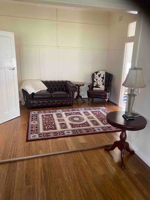 Golden Street Cottage - Tourism Canberra 0