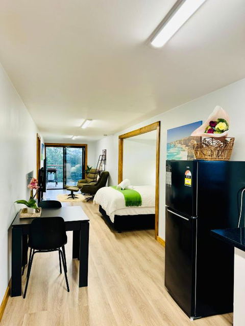 GORGE Chocolates Tiny House - Tourism Canberra 3