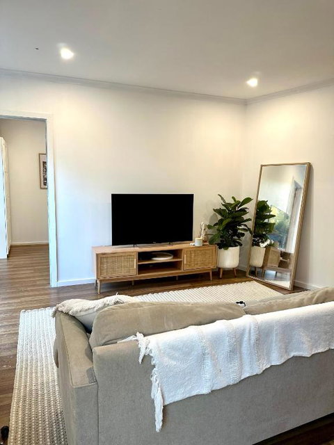 Guest House On The Park - Tourism Canberra 3