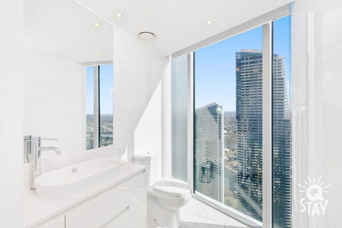 H Residences - QStay - Tourism Canberra 1