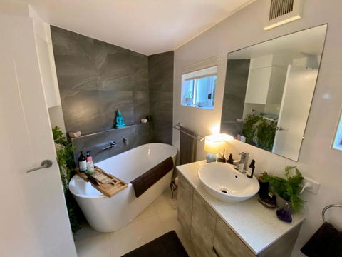 H2O Holiday Apartment Unit 14 - Tourism Canberra 2