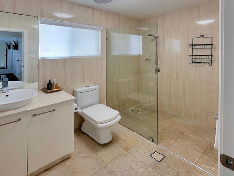H2O Holiday Apartments Unit 12 - Tourism Canberra 3