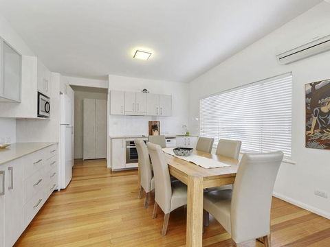 H2O Holiday Apartments Unit 13 - Tourism Canberra 4