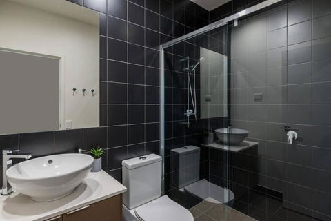 H6B - Round About Bulimba - Tourism Canberra 4