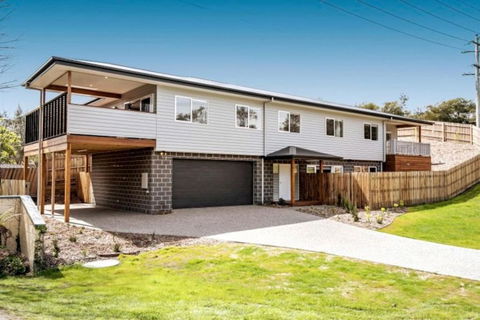 HALE KUPA Rye Beach House Spa Table Tennis - Tourism Canberra 1