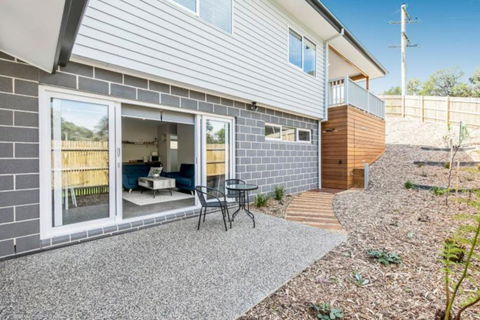 HALE KUPA Rye Beach House Spa Table Tennis - Tourism Canberra 2