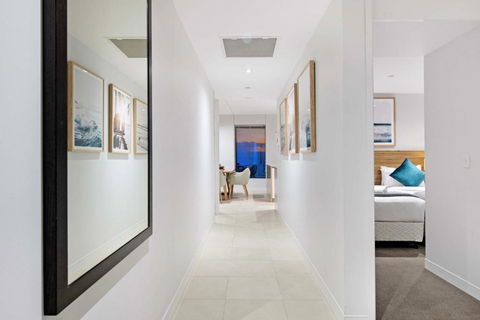 GUARANTEED OCEAN VIEW - Level 16 And Up - Soul Surfers Paradise - Self Contained &Privately Managed - Tourism Canberra 1