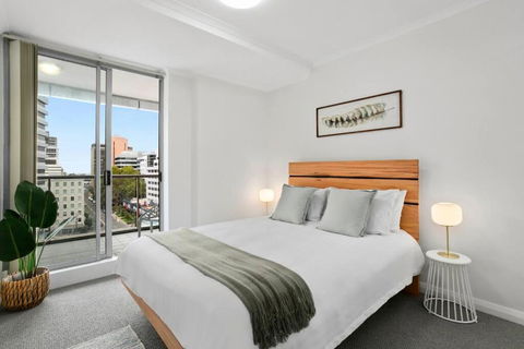 HELP1 - Chatswood Charm Central Apartment Near Station - Tourism Canberra 2