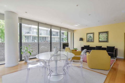 HAZEL Chapel St Socialite. Pool, Spa & Gym - Tourism Canberra 3