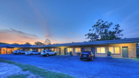 Hilldrop Motor Inn - Tourism Canberra 3