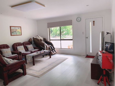 Home Away From Home-(Room1) - Tourism Canberra 2
