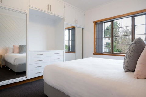 Homely Abode - Near City With Parking - Tourism Canberra 2
