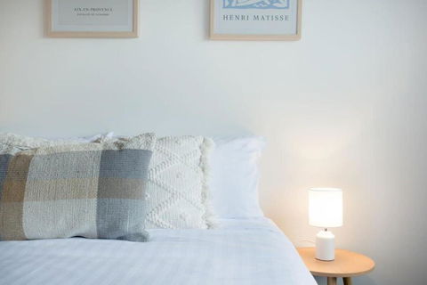 Homely Abode - Near City With Parking - Tourism Canberra 0
