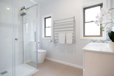 Homely Abode - Near City With Parking - Tourism Canberra 3