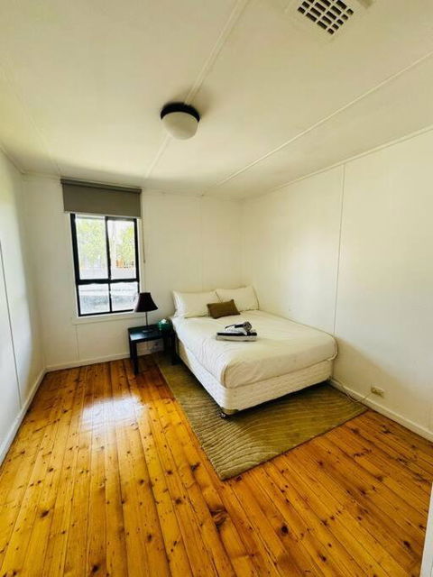 House In Sunshine Close To City - Tourism Canberra 3