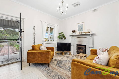 Hyde Cottage - Tourism Canberra 1