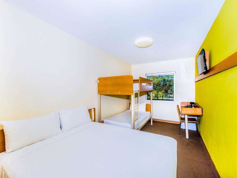 Ibis Budget Sydney Olympic Park - Tourism Canberra 1