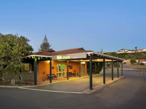 Ibis Styles Geraldton - Tourism Canberra 0