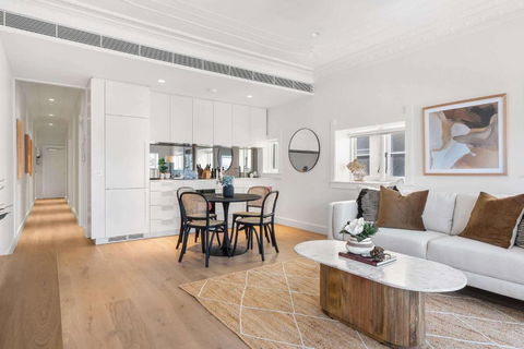 Iconic Bondi Beach Panorama From Stylish Retreat - Tourism Canberra 2